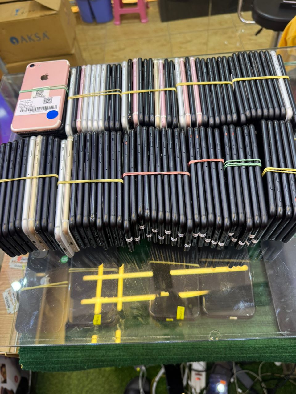 IPHONE SE 2 - Image 3